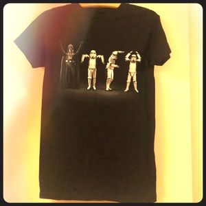 Men’s Star Wars tee, size small